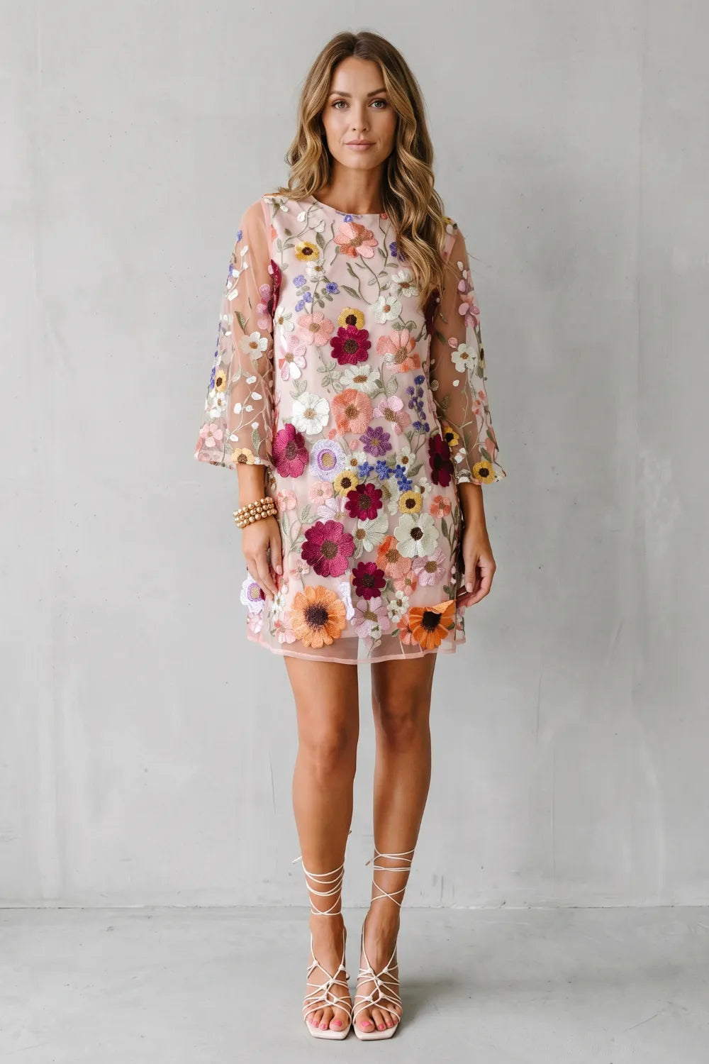 Embroidered floral allure – Mini dress