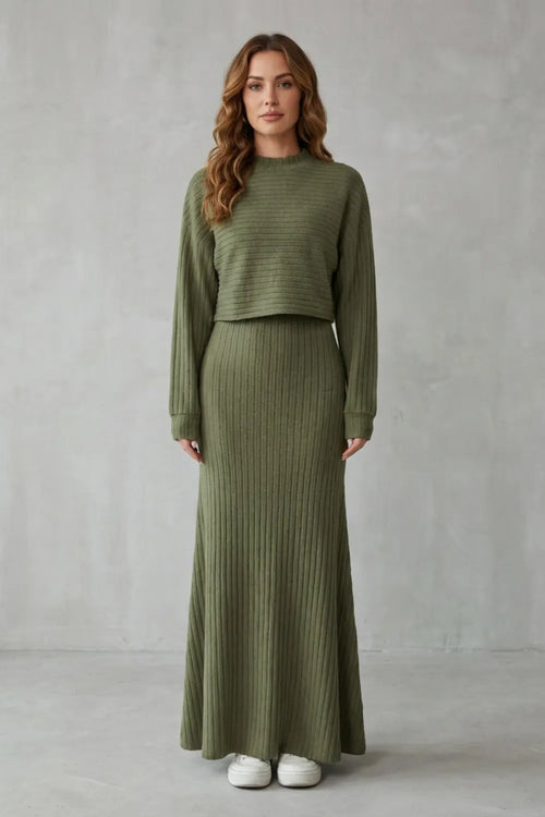 2-in-1 Ribbed Knit Set – Maxi Dress & Cropped Pullover