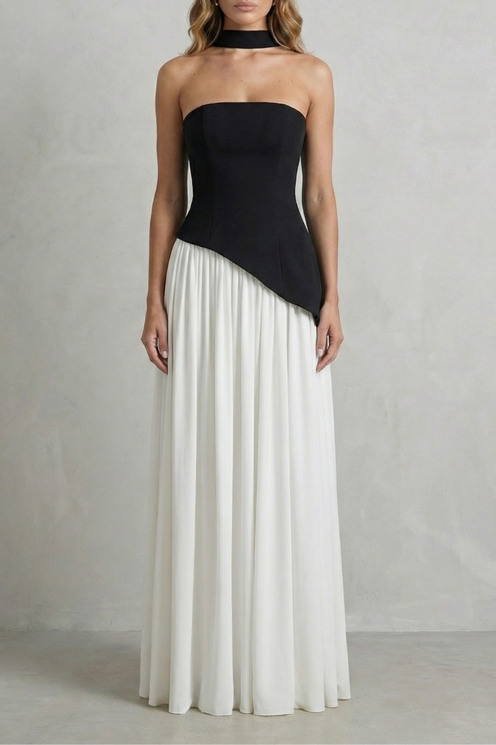 Sculpted draped slit – Strapless maxi dress