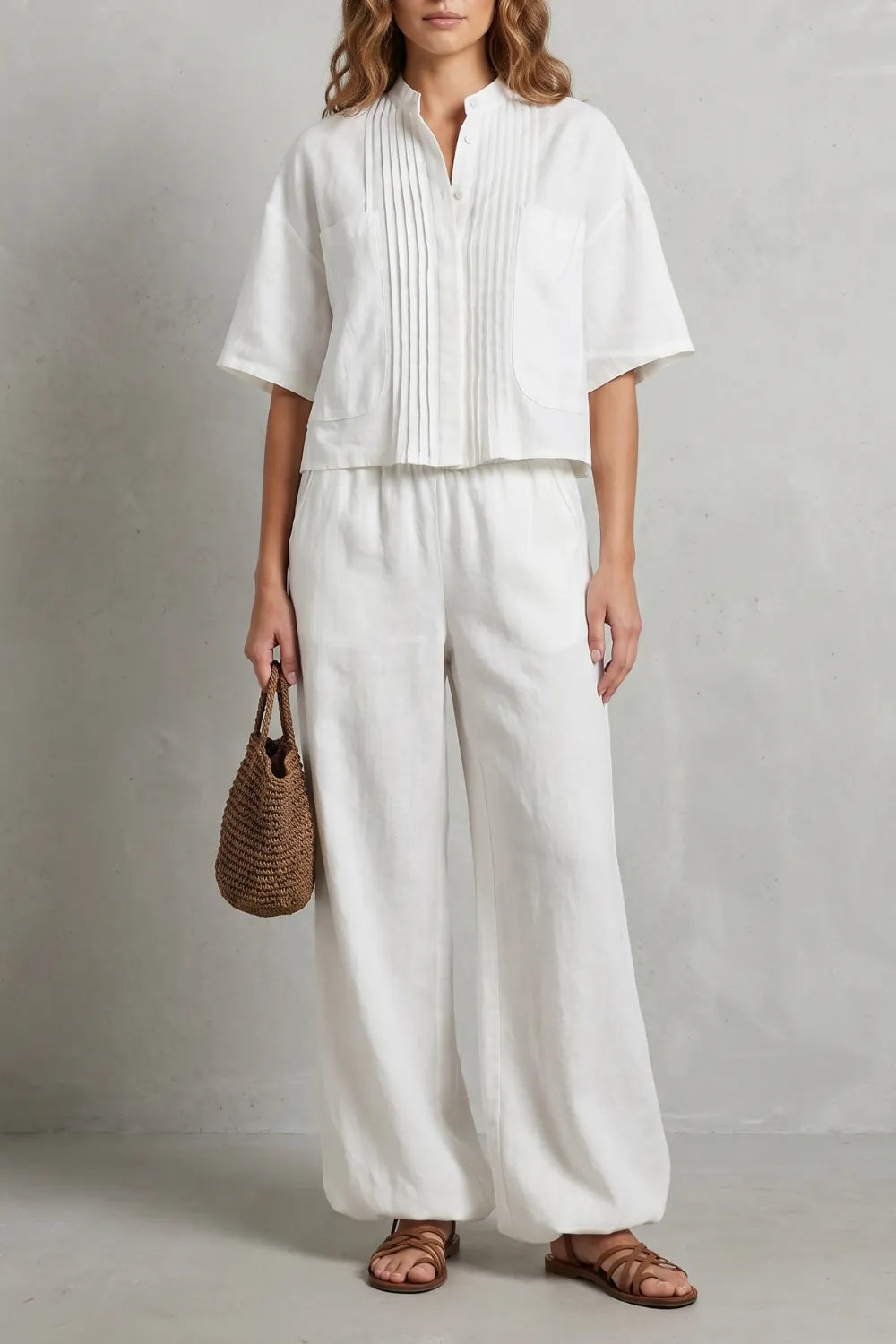 Breezy pleated elegance – Trouser set