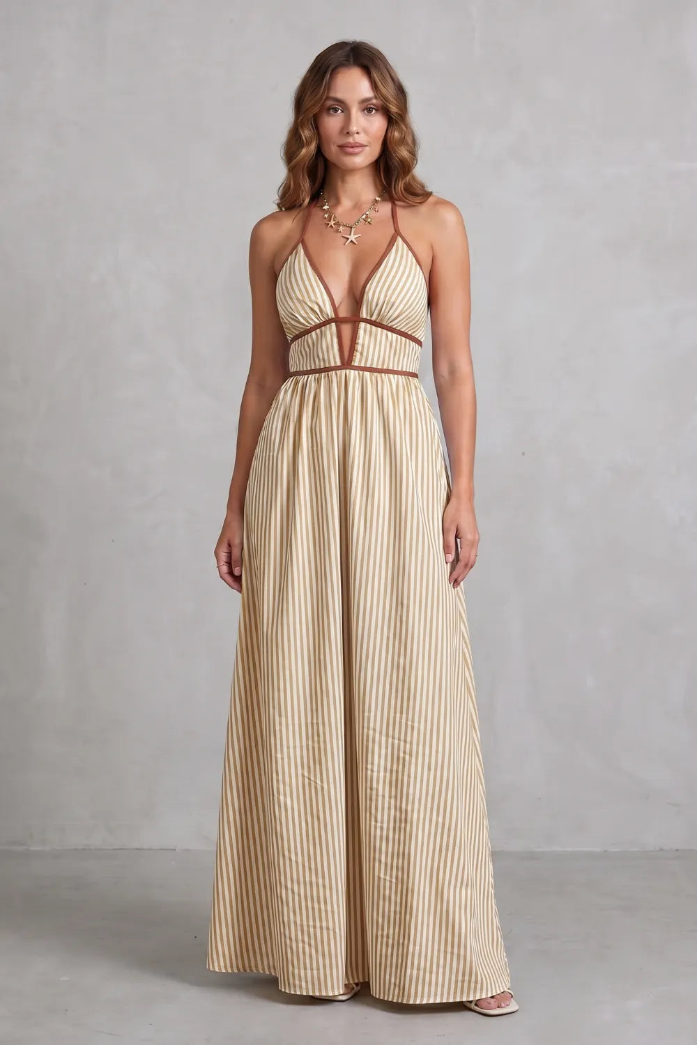 Striped backless silhouette – Maxi dress