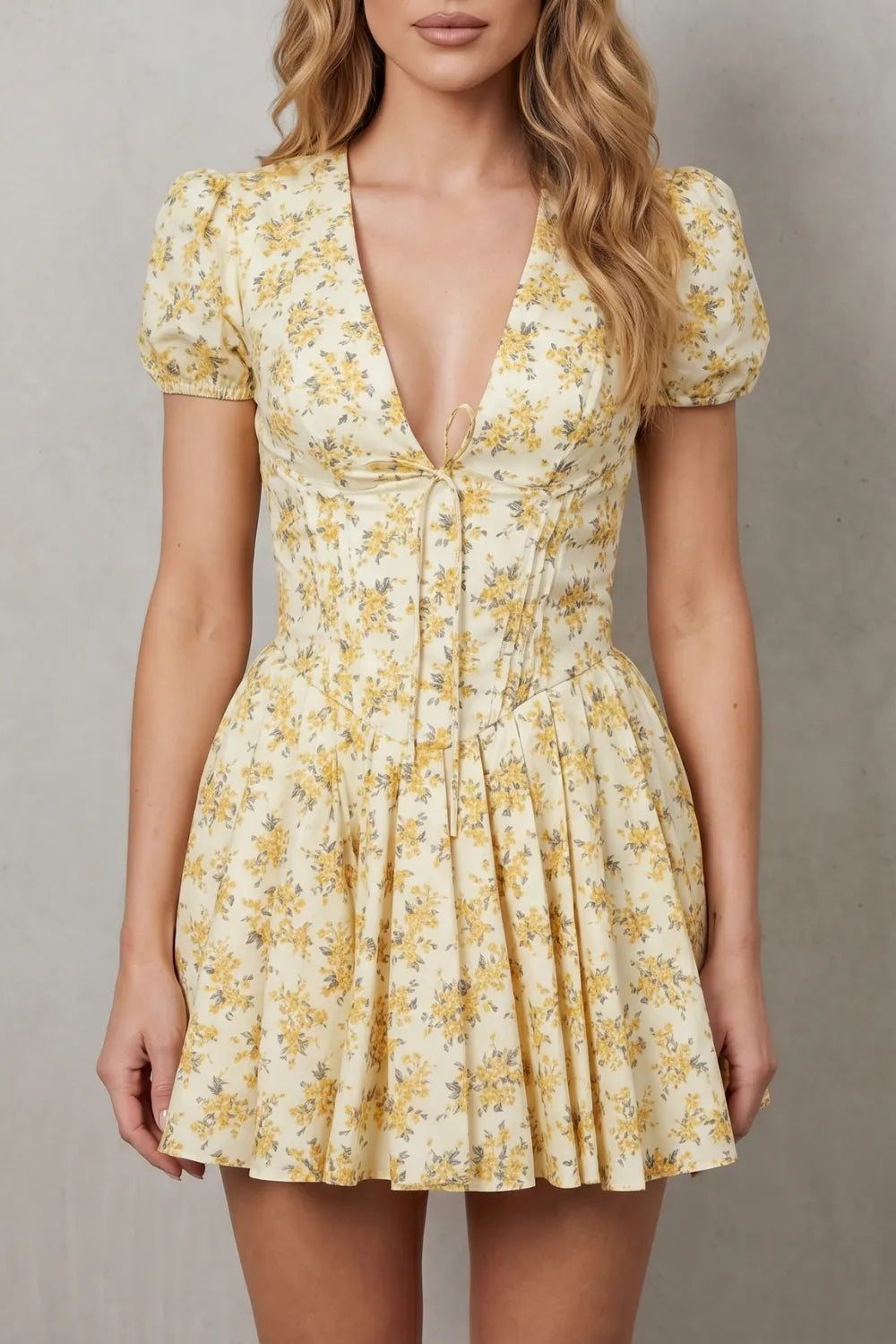 Floral summer charm – Mini dress