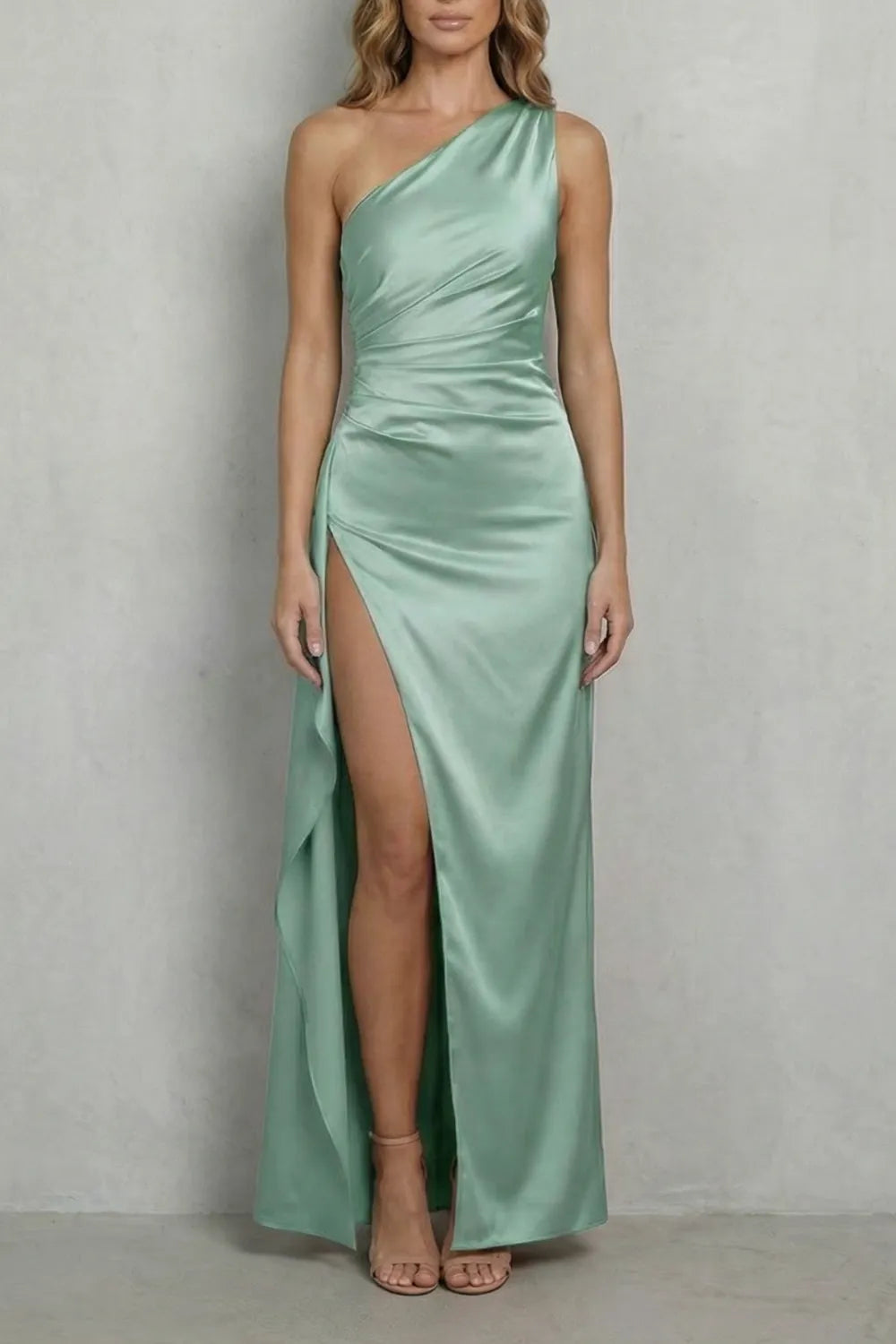 Liquid satin drape – One-shoulder evening gown