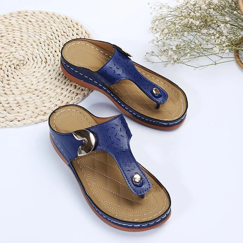 2026 Summer New Women's Metal Decor Feature Pattern Wedge Flip-Flops