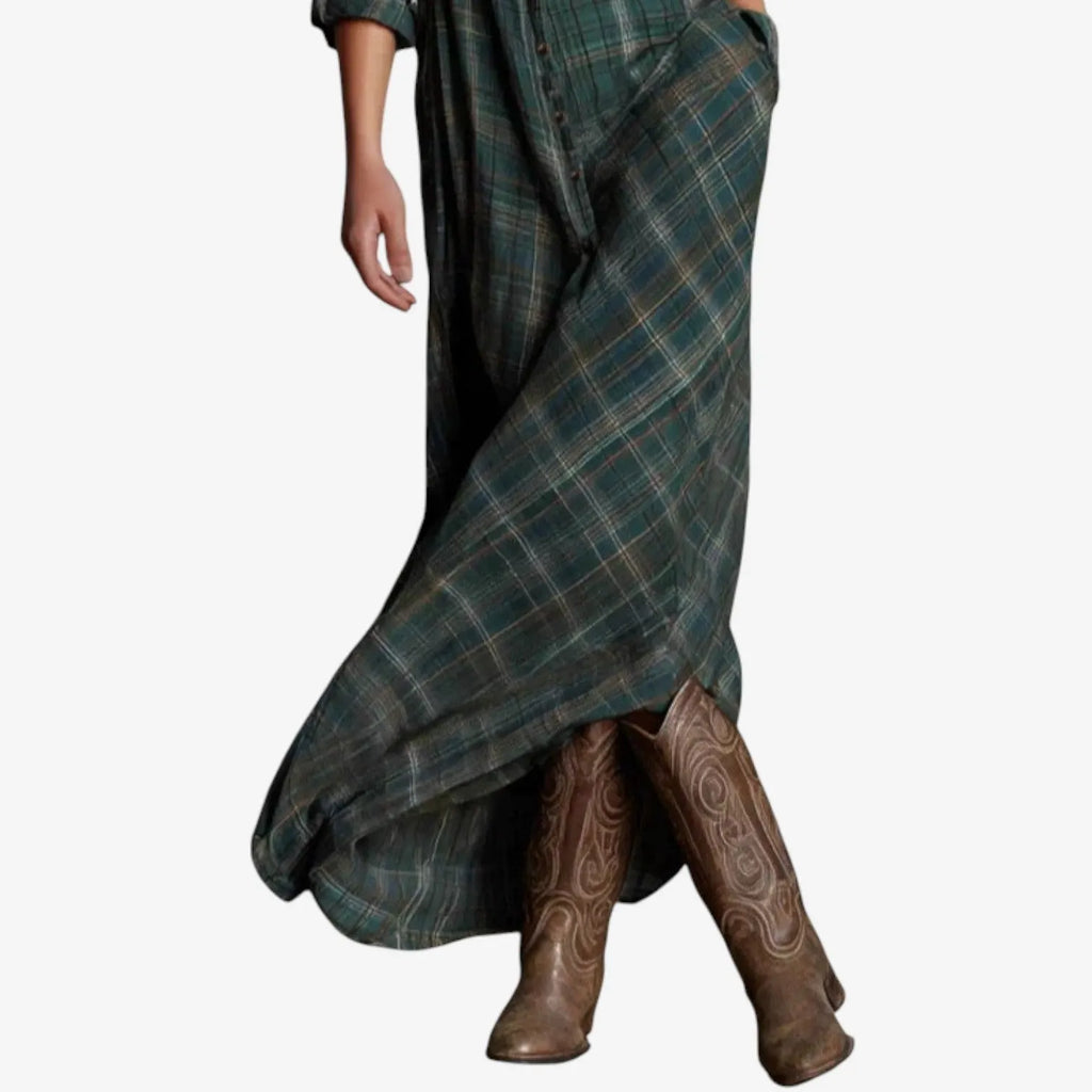 Carisse - Collared Minimalist Dress