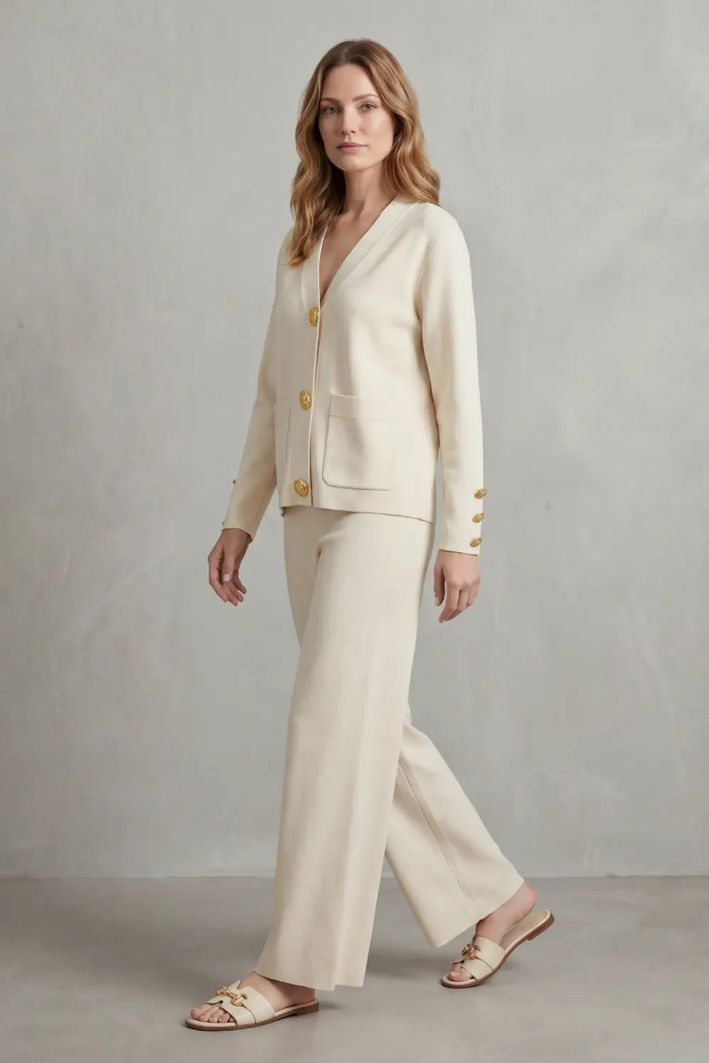 Gold button detail – Buttoned lounge set