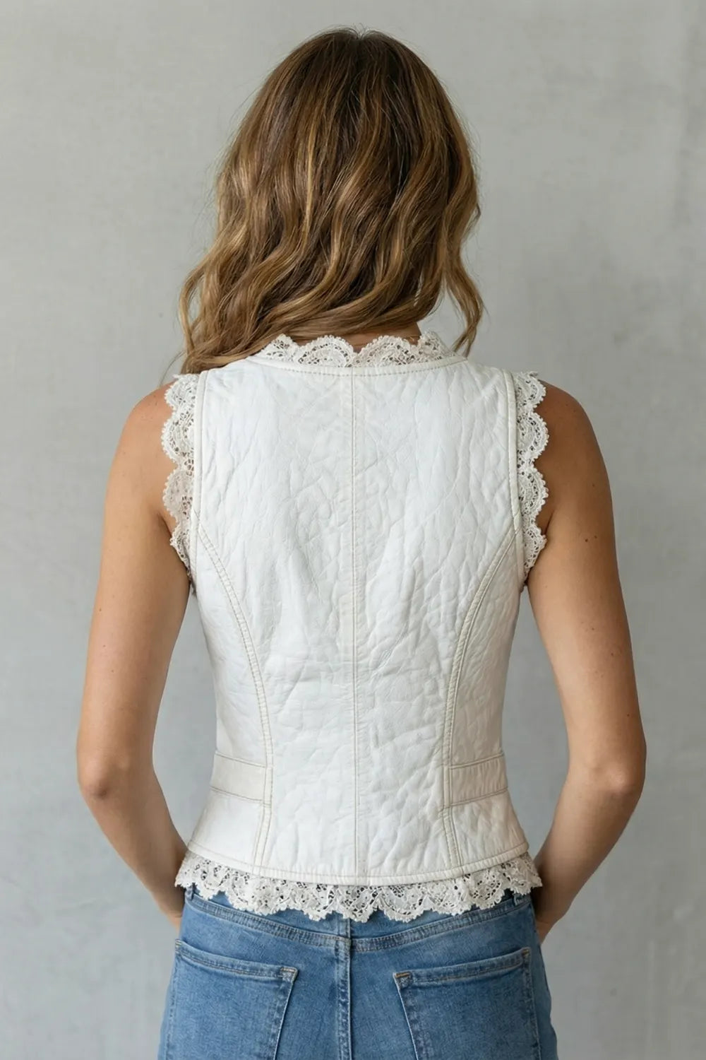 Lace trim elegant silhouette – Button vest