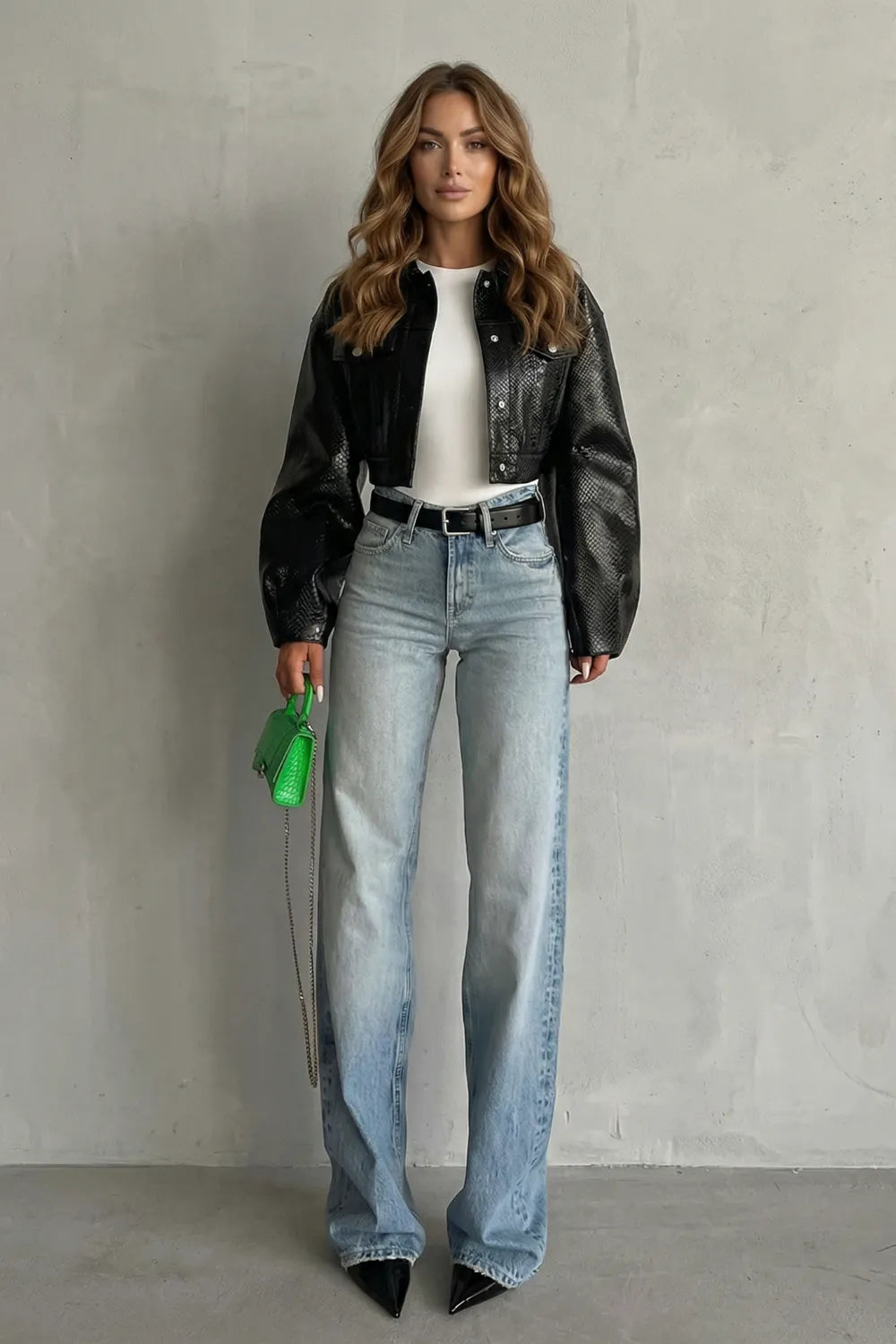 Effortless straight silhouette – Mid rise jeans