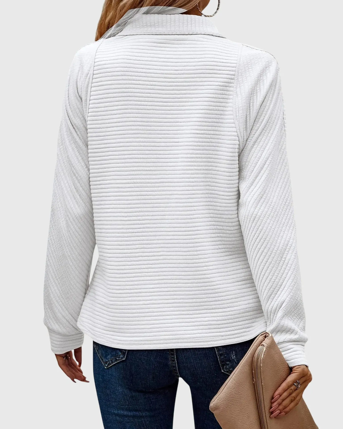 Abigail? | Elegant Sweater with Zipper