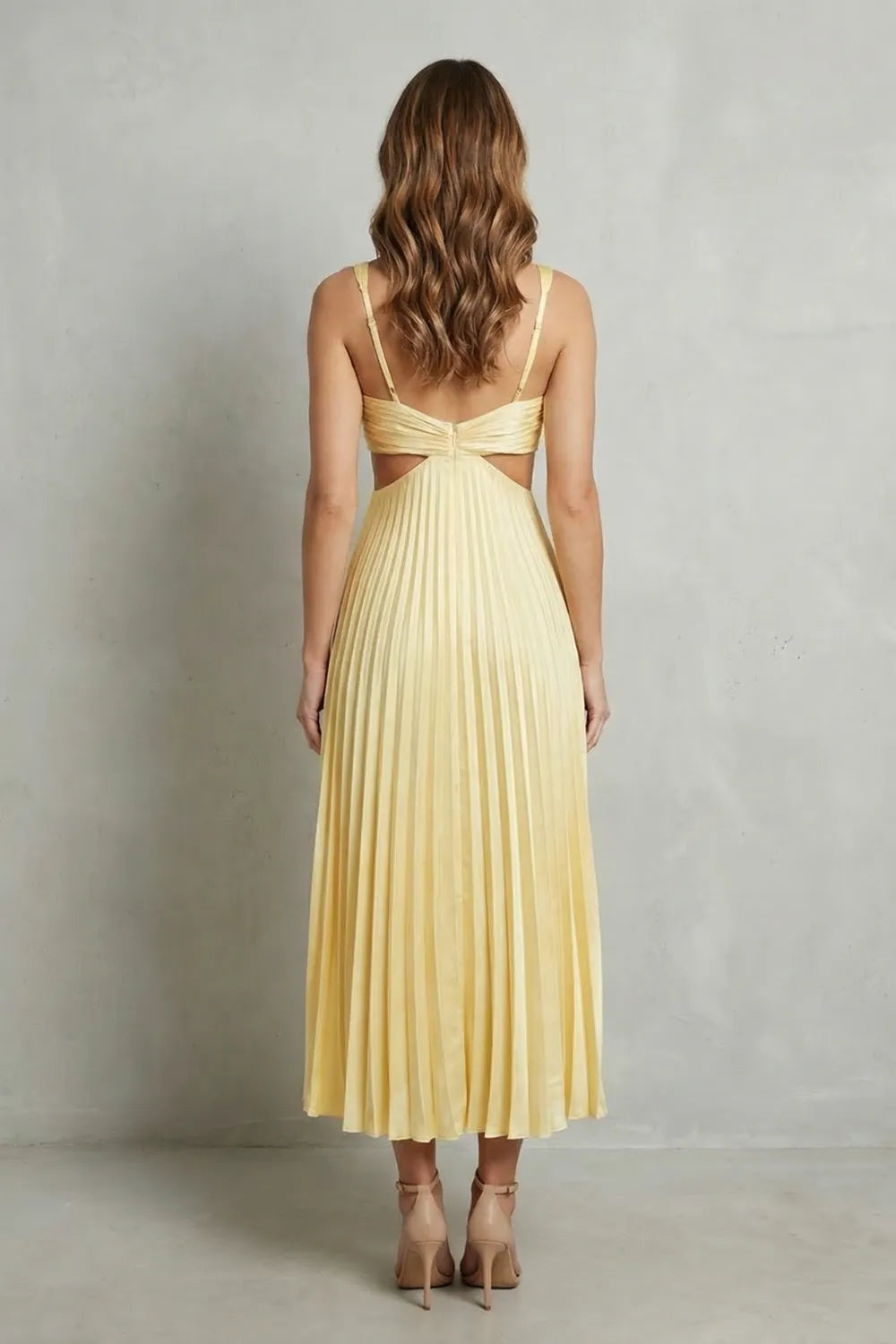 Pleated waist elegance – Maxi dress