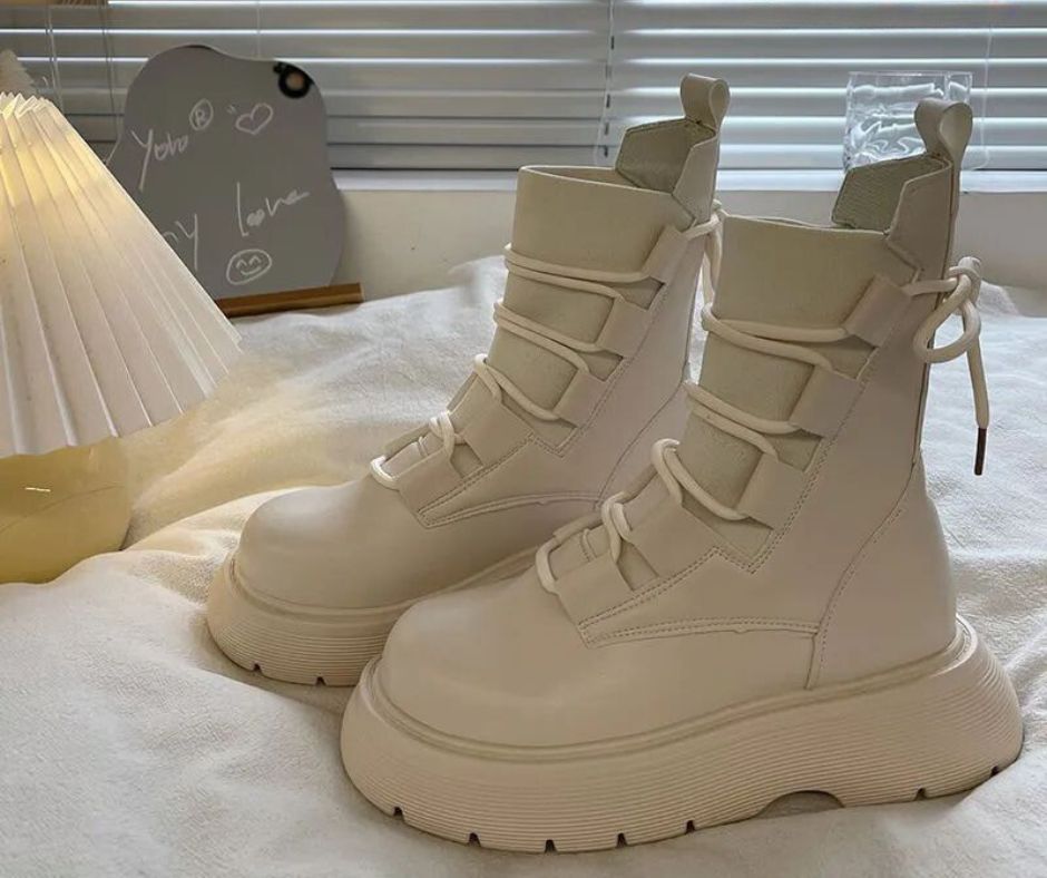 CASSIDY? -  Chic Cold-Weather Boots