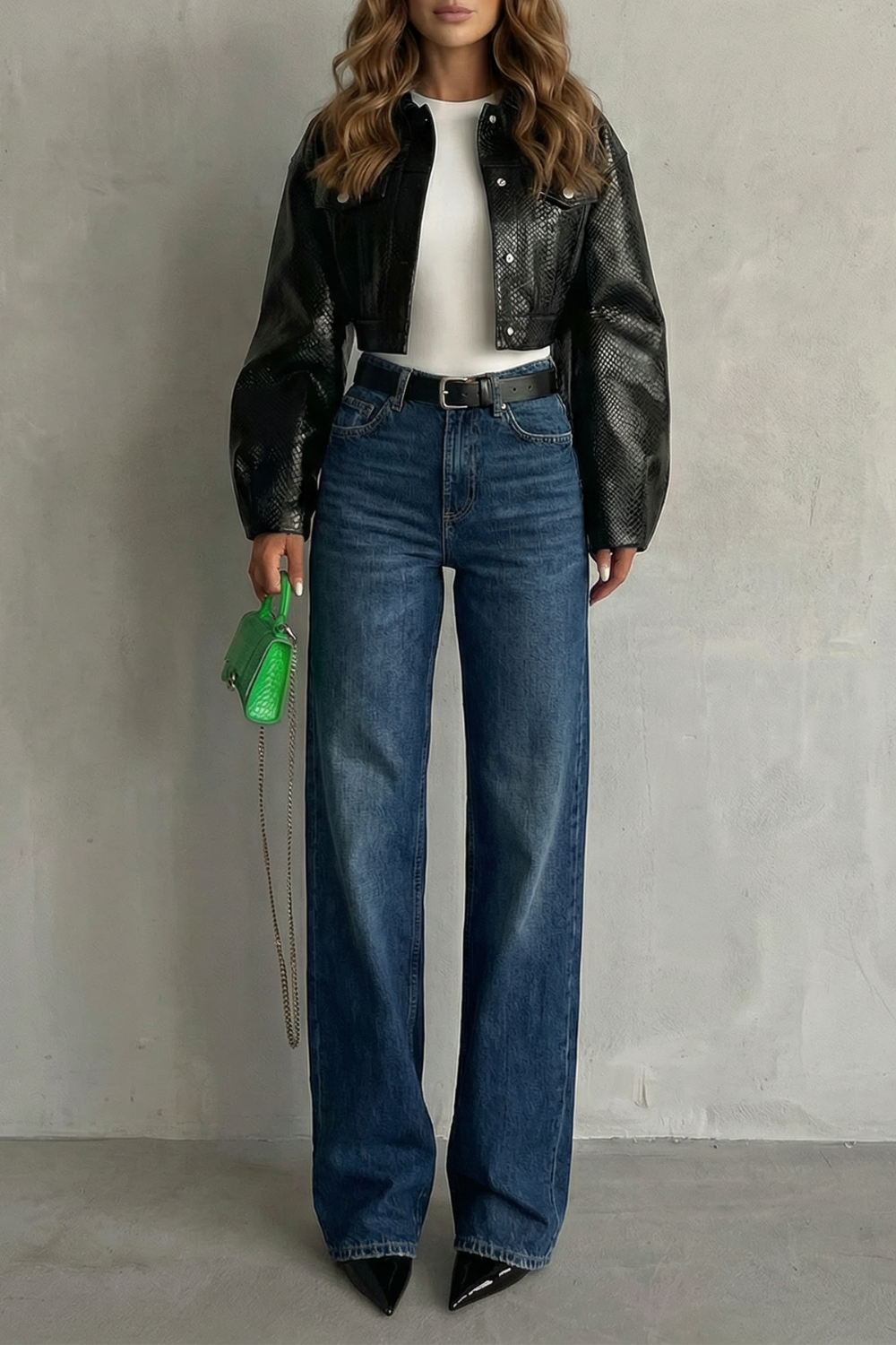 Effortless straight silhouette – Mid rise jeans