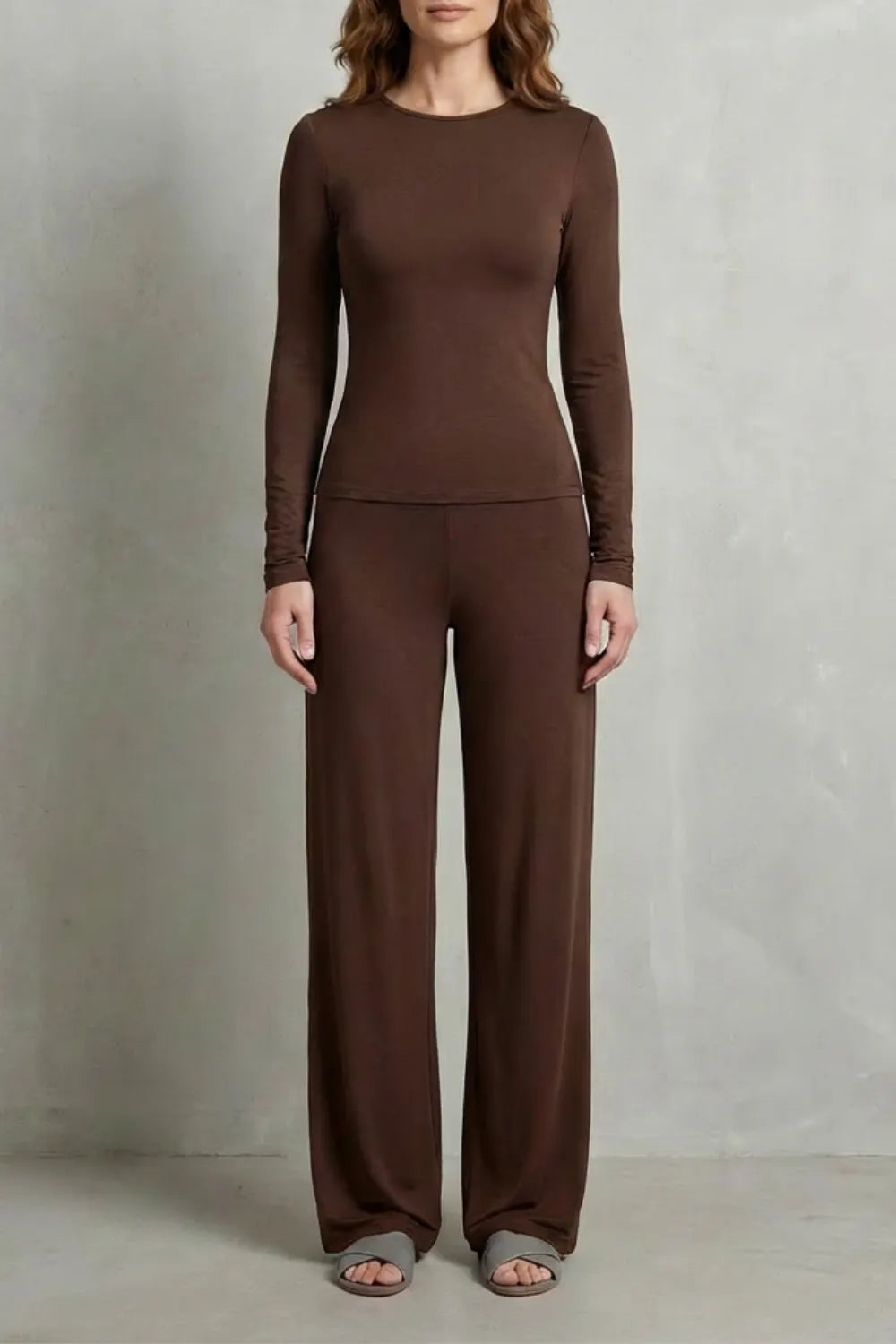 Sleek Simplicity – Pure Color Wide-Leg Pants Suit