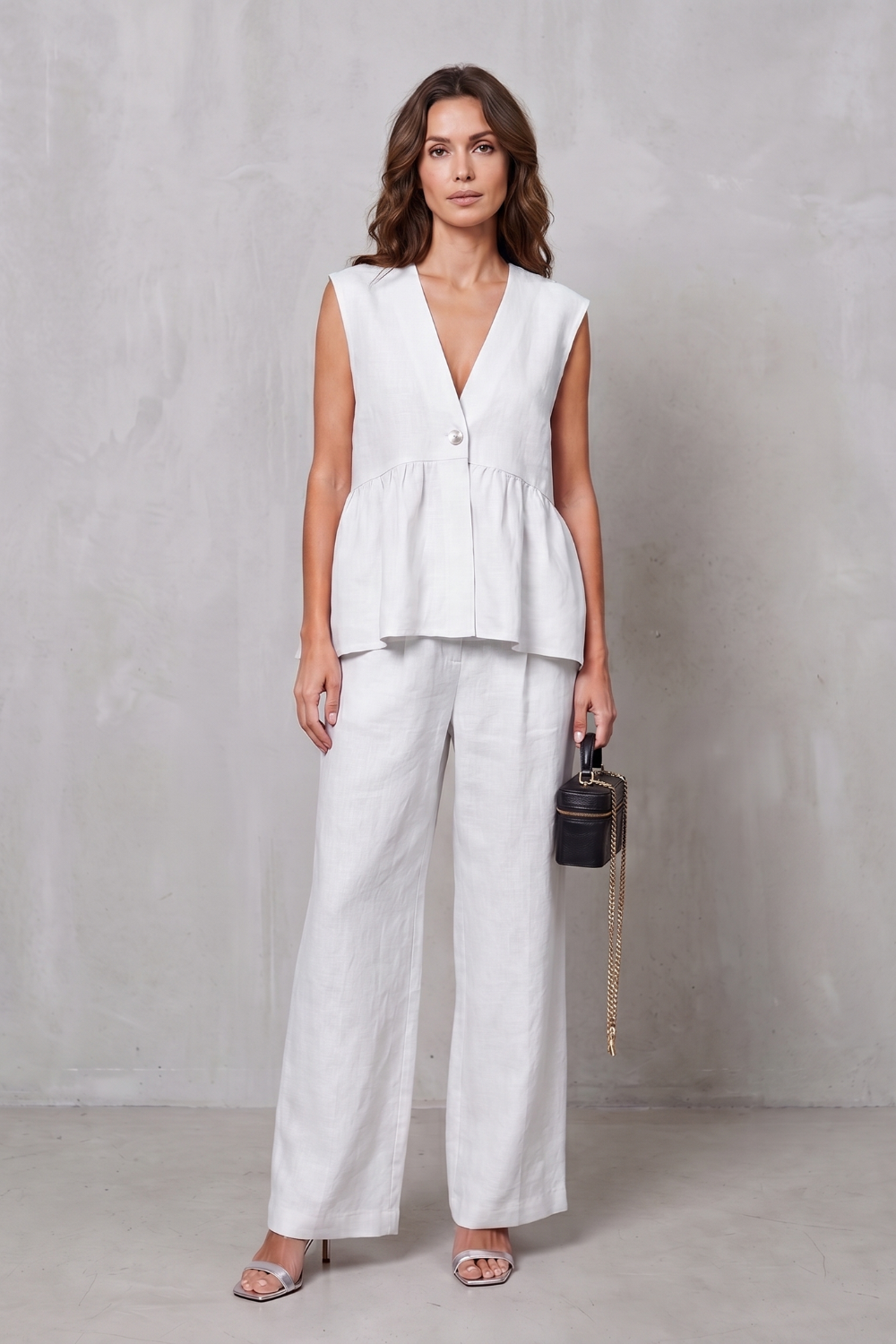 Soft peplum elegance – Two-piece trouser set