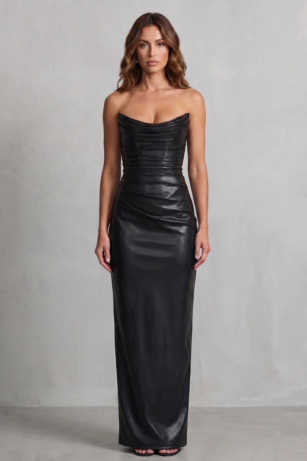 Sculpted faux leather – Maxi dress