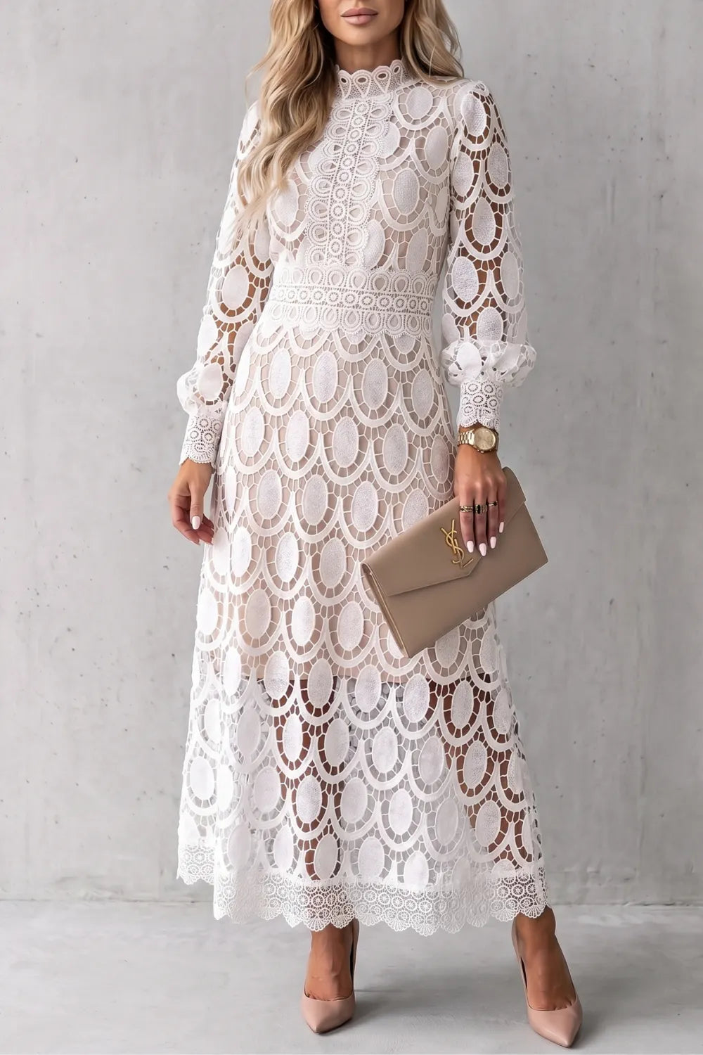 Intricate lace elegance – Midi dress