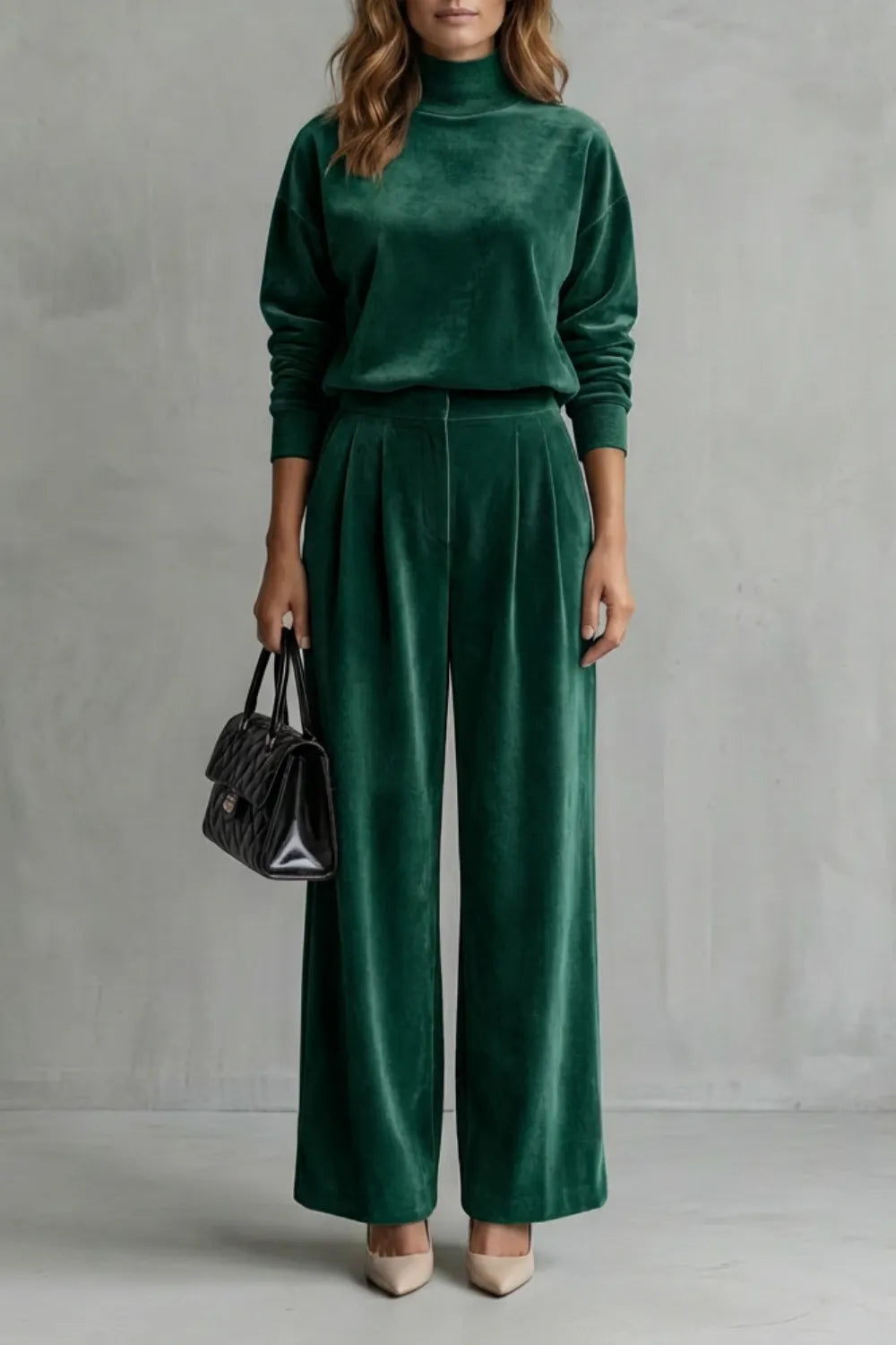 Luxe Velour Elegance – Two-Piece Lounge Set